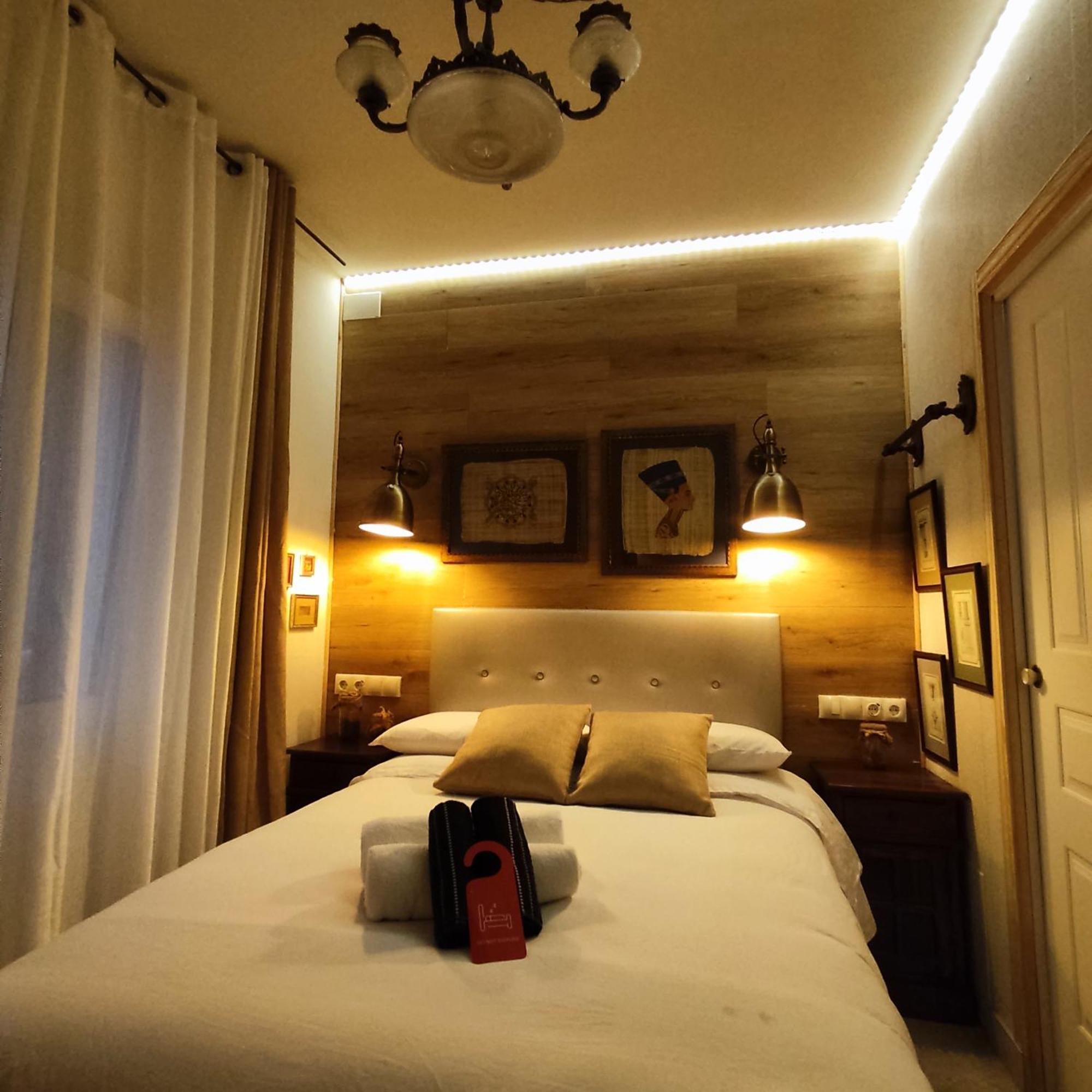 Studio Or Rooms With Private Bathroom Or Rooms With Shared Bathroom Barcelona Ngoại thất bức ảnh