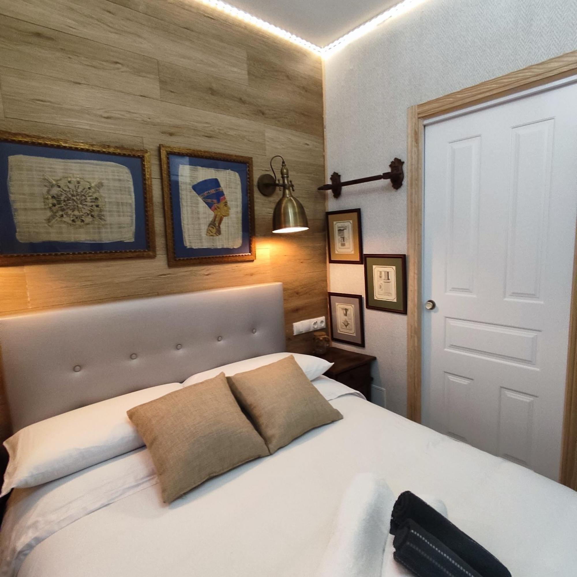 Studio Or Rooms With Private Bathroom Or Rooms With Shared Bathroom Barcelona Ngoại thất bức ảnh