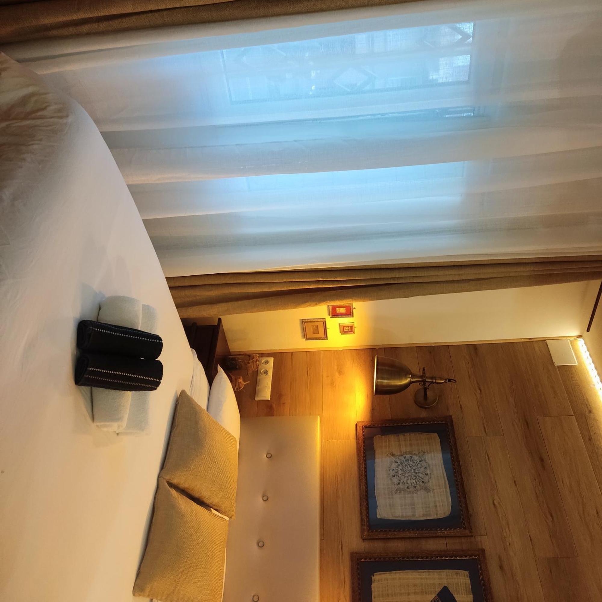 Studio Or Rooms With Private Bathroom Or Rooms With Shared Bathroom Barcelona Ngoại thất bức ảnh