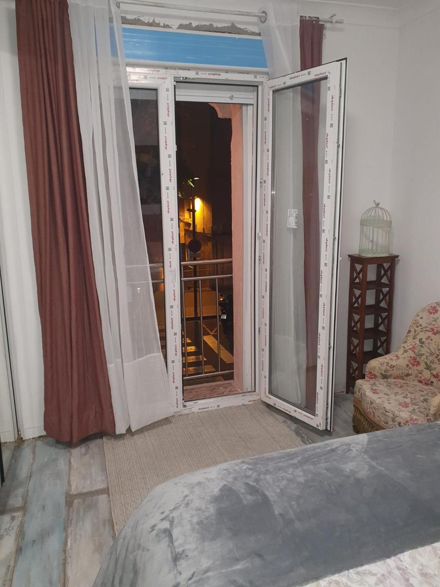 Studio Or Rooms With Private Bathroom Or Rooms With Shared Bathroom Barcelona Ngoại thất bức ảnh
