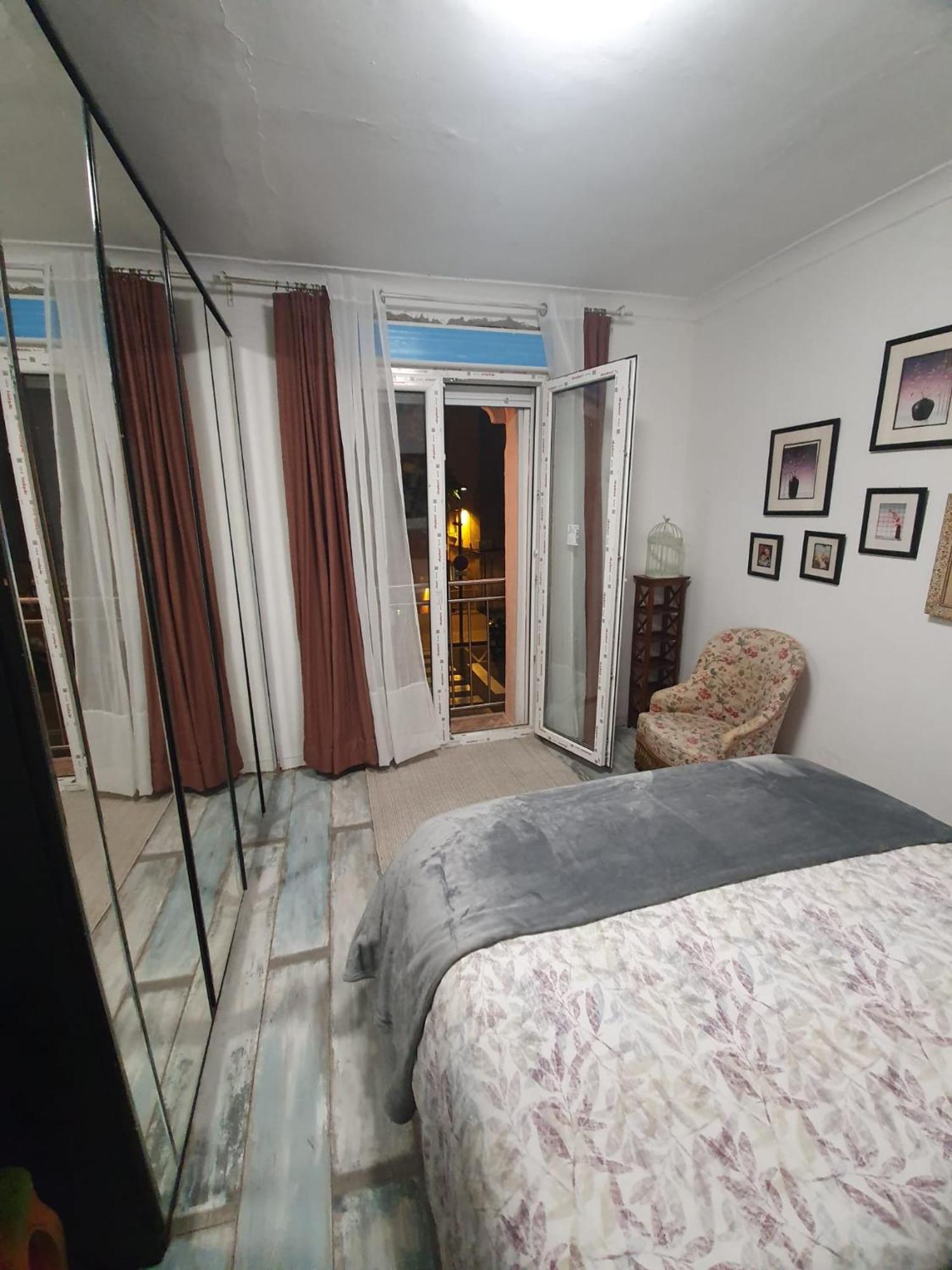 Studio Or Rooms With Private Bathroom Or Rooms With Shared Bathroom Barcelona Ngoại thất bức ảnh